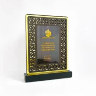 Plaque